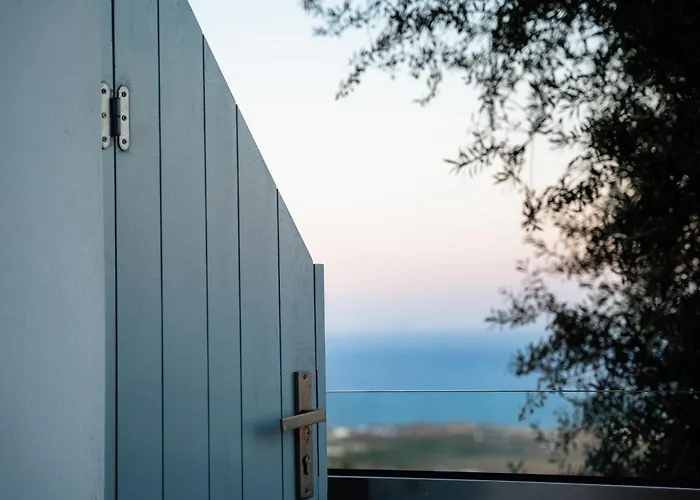 Divino Suites (Adults Only)